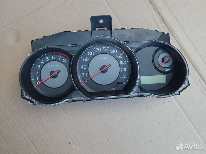 Панель приборов (щиток) Nissan Tiida C11