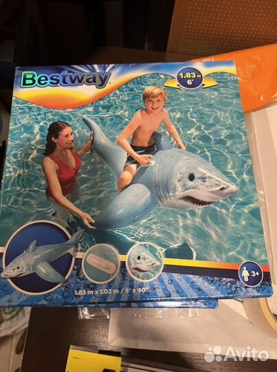 Надувная касатка и надувная акула новые