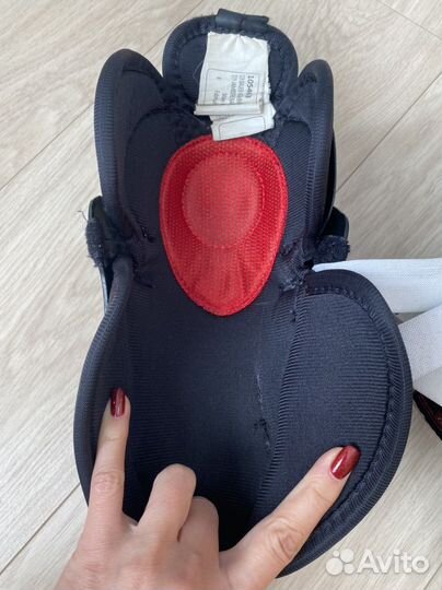 Хоккейные наколенники щитки 8