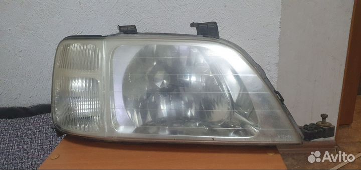Фара передняя правая Honda cr-v rd-1