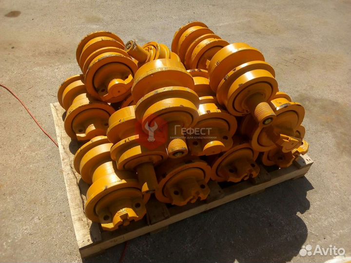 Каток поддерживающий Volvo EC140blcm