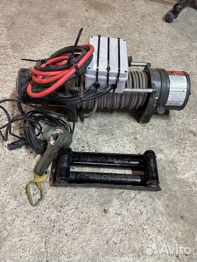 Лебедка электрическая автомобильная