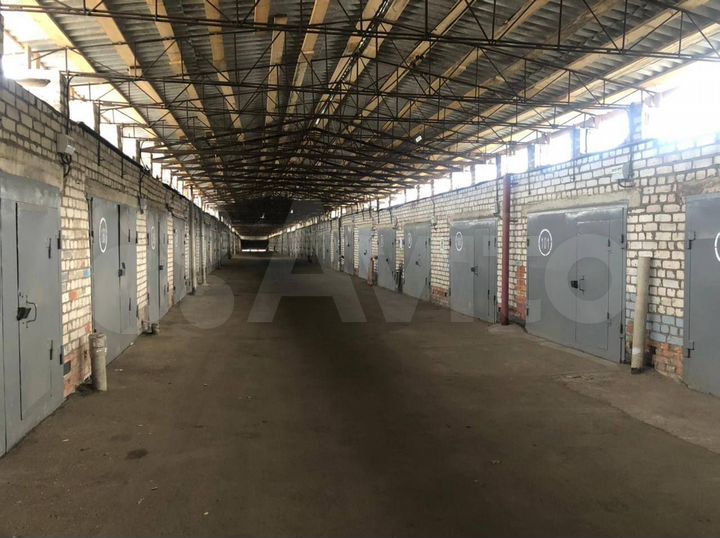 Гараж, > 30 м²