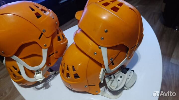 Хоккейские шлемы