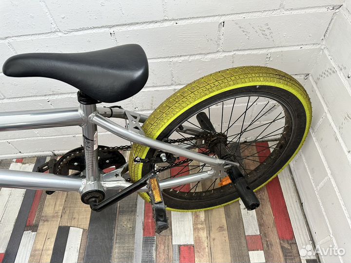 Велосипед B twin BMX 520 Wipe
