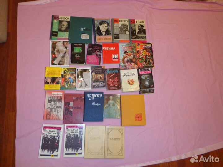 Собрания сочинений и книги из домашней библиотеки