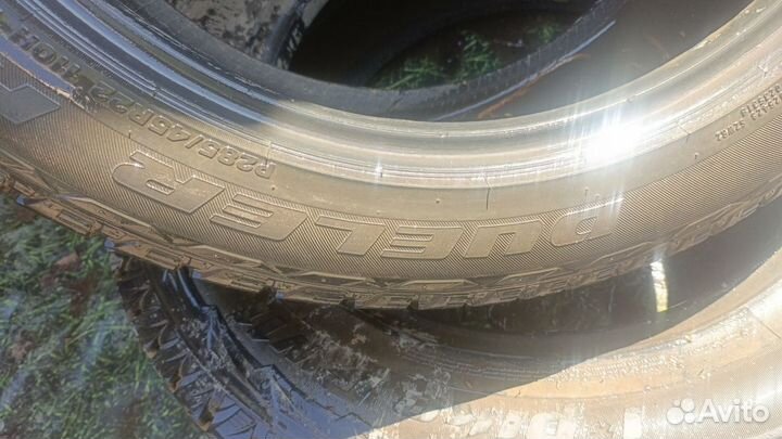 Bridgestone Dueler A/T 285/45 R22