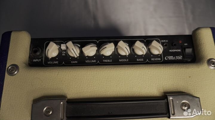 Гитарный комбоусилитель Cort CM5R