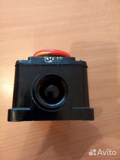 Кнопка пусковая 660в 10А