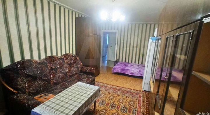 Доля в 2-к. квартире, 49,1 м², 2/5 эт.