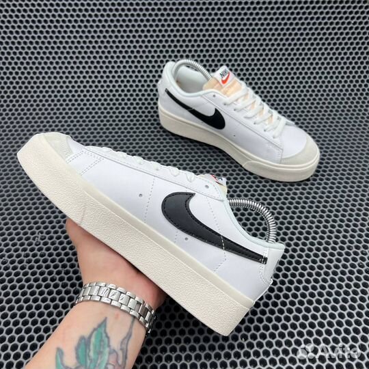 Nike Blazer Low Platform White Black