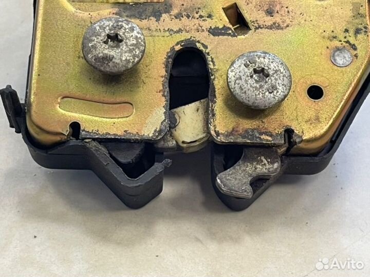 Замок багажника Ford Focus 1 универсал cdda 2004