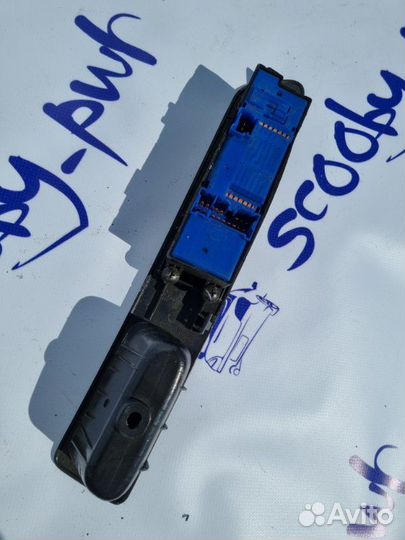 Кнопка стеклоподъемника передняя правая Subaru