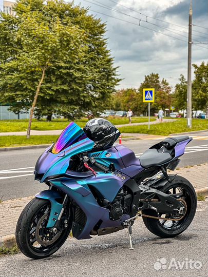 Yamaha R1