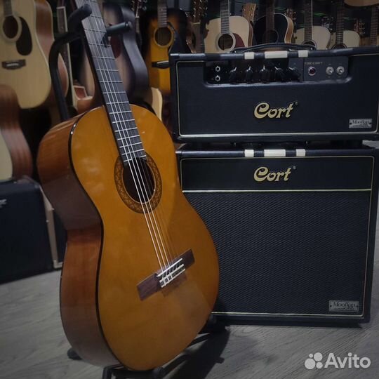 Yamaha C40 4/4 (Классическая гитара)