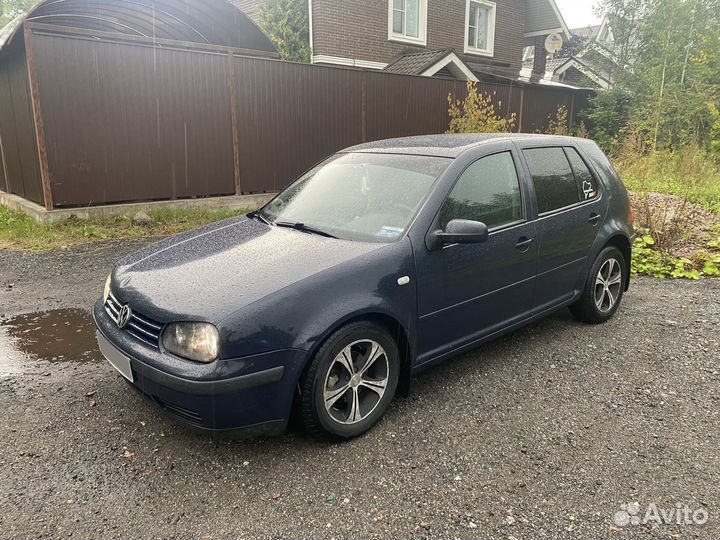 Volkswagen Golf 1.4 МТ, 1998, 200 000 км