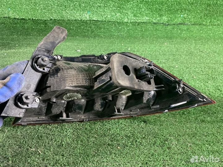 Фонарь левый внешний VW Passat B8 (2014-2020)