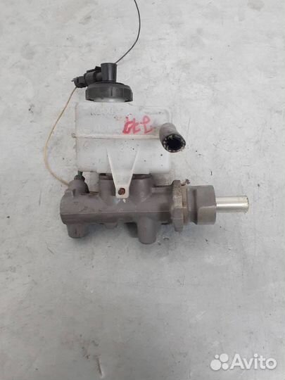 Главный тормозной цилиндр Renault Master 2 2002