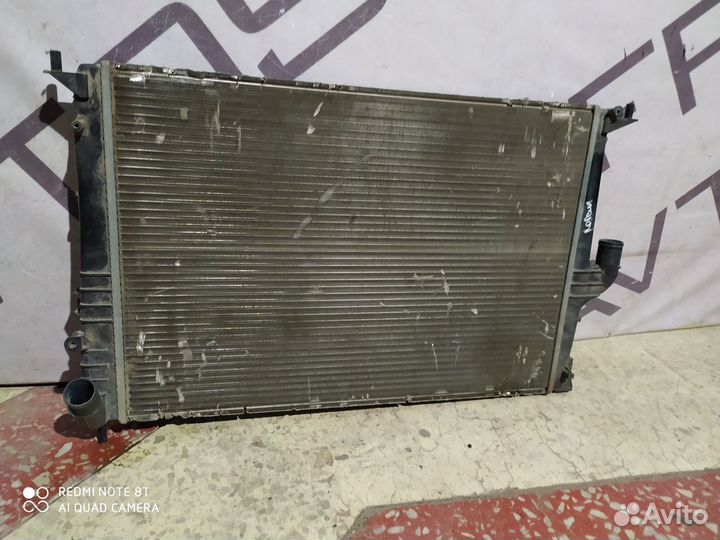 Радиатор основной МКПП с конд renault logan