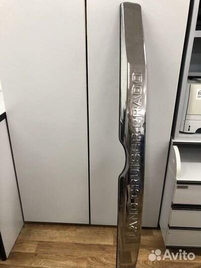 Накладка задней двери 7681060020