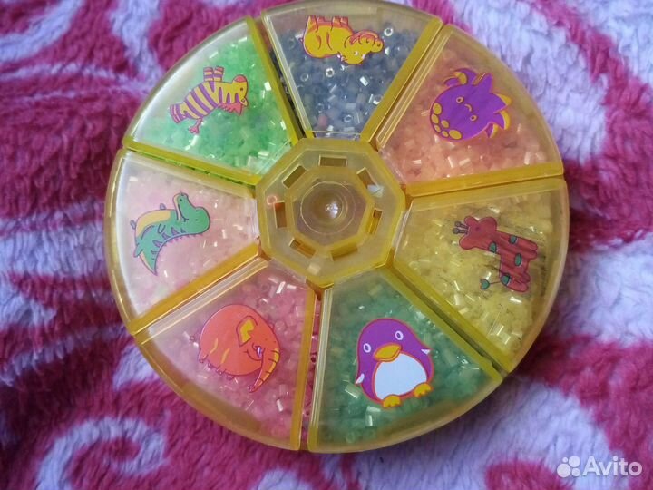 Бисер с контейнером