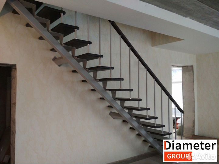 Сварка закрытой лестницы на мансарду