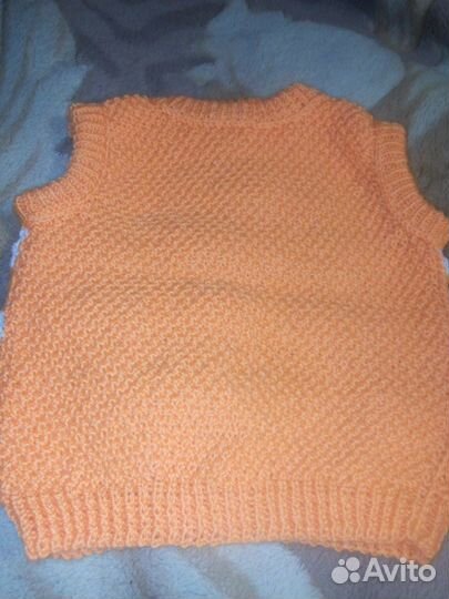 Жилетка на годовалого малыша, ручная вязка