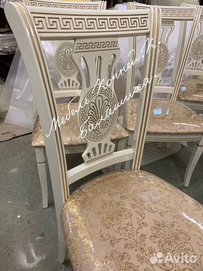 Стул деревянный новый