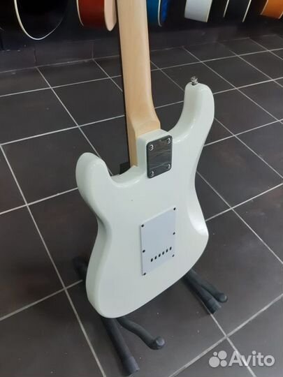 Электрогитара Белая Новая