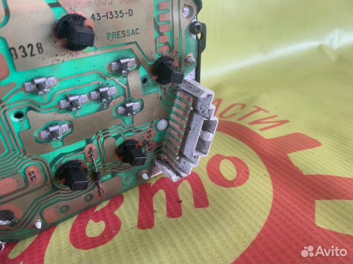 Панель приборов Renault Megane