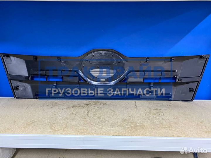 Решетка радиатора Hino 53111E0240