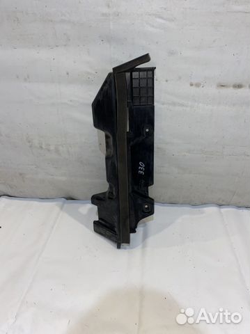 Hyundai Solaris 10- Воздуховод радиатора правый