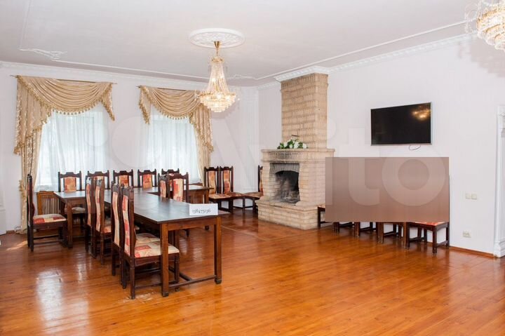 Коттедж 1000 м² на участке 25 сот.