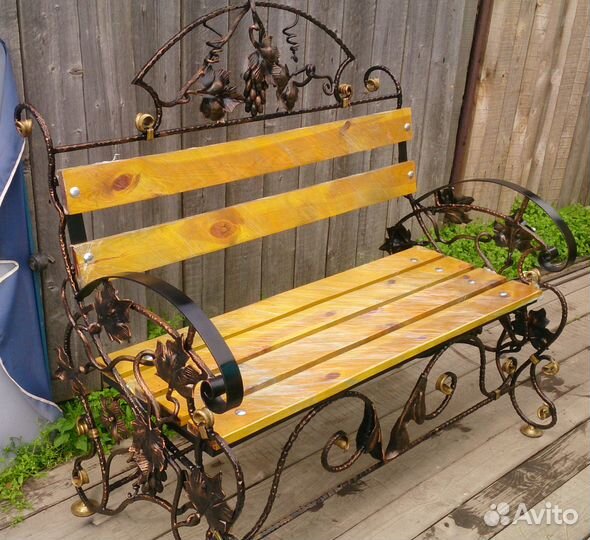 Кованая скамейка