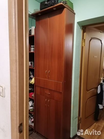 Шкаф