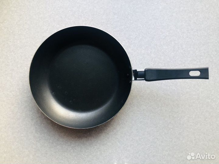 Сковородка 24 см