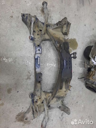 Подрамник задний Mitsubishi Outlander 1 CU5W