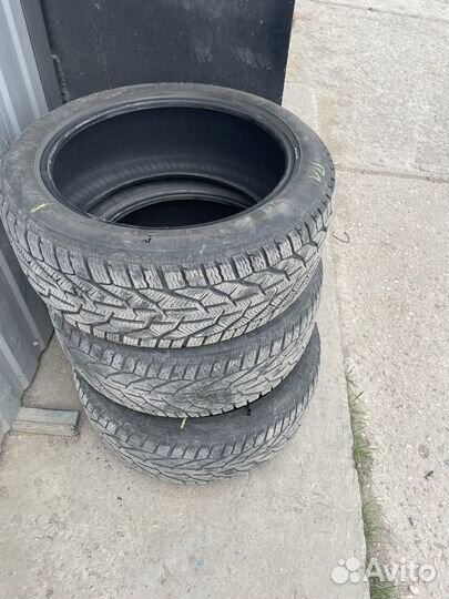 Tigar Winter 245/45 R18