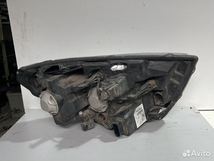 Фара левая Лада Веста