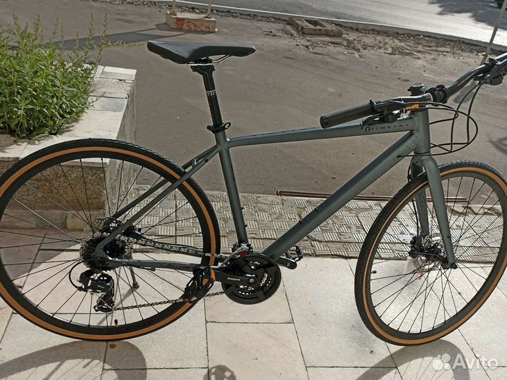 Велосипед гибрид 700сс