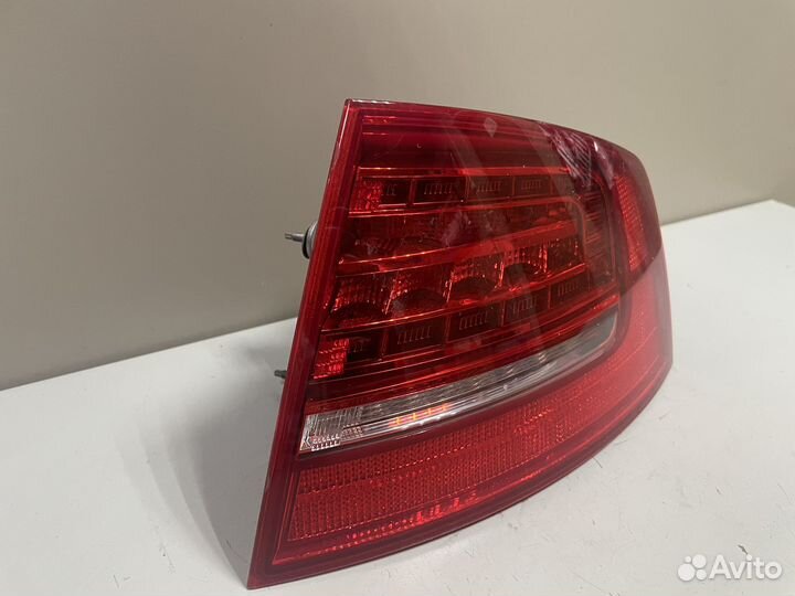 Фонарь правый в крыло Audi A8 4E D3 Ауди А8 4Е Д3