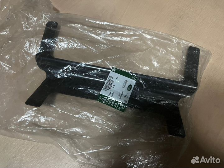 Кронштейн крепления бампера