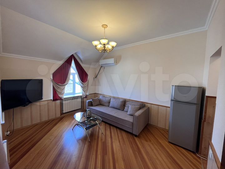 Комната 45 м², 1/3 эт.