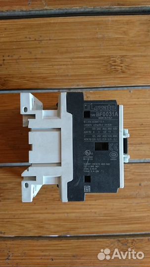 Контактор для сплит-системы Lovato BF0031A