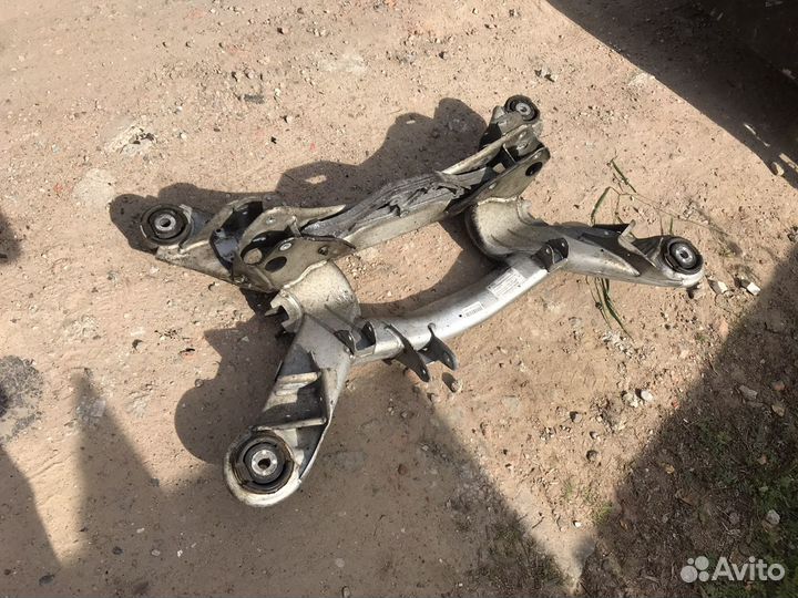 Audi A8 d3 4e подрамник задний балка