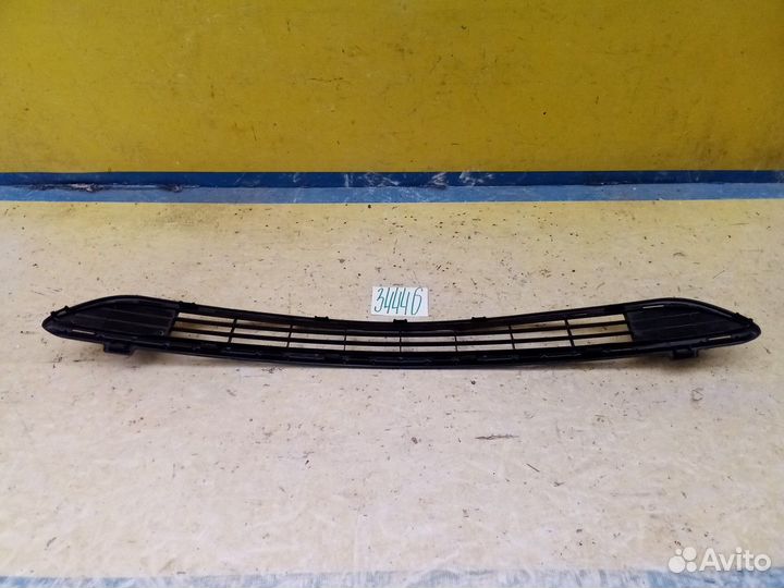 Toyota RAV4 Решетка переднего бампера