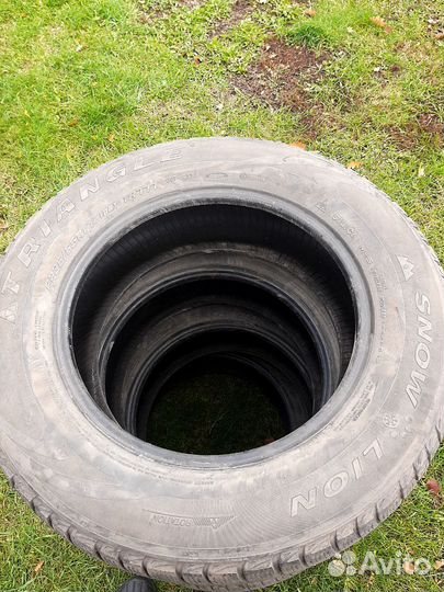 Triangle Snowlink TWT02 235/65 R17