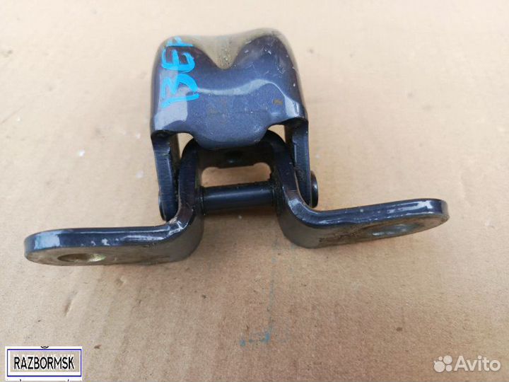 Петля верхняя передней левой двери Kia Sportage 4