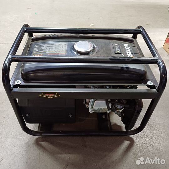 Бензиновый генератор Huter DY4000L