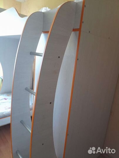 Двухъярусная кровать бу с матрасами